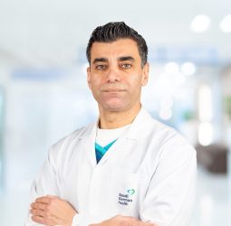 الدكتور اميد احمدي